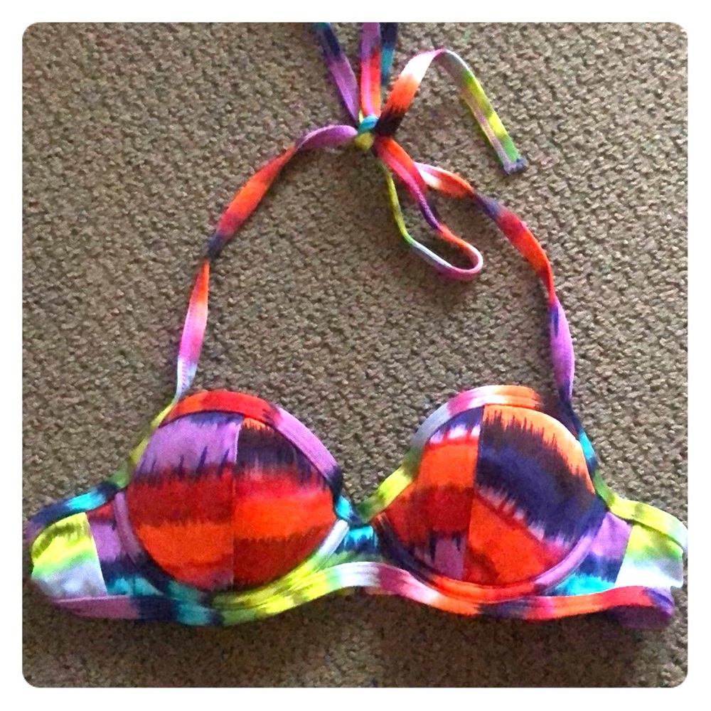 Victoria’s Secret bikini top
